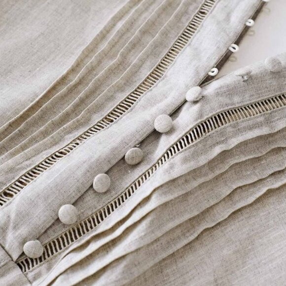 CHICWISH - V-Neck Buttoned Sleeveless Dress in Linen - XS - Picture 3 of 8